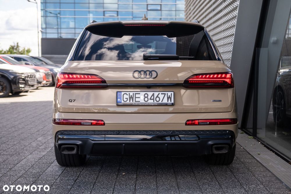 Audi Q7 60 TFSI e PHEV Quattro S Line Tiptr - 5
