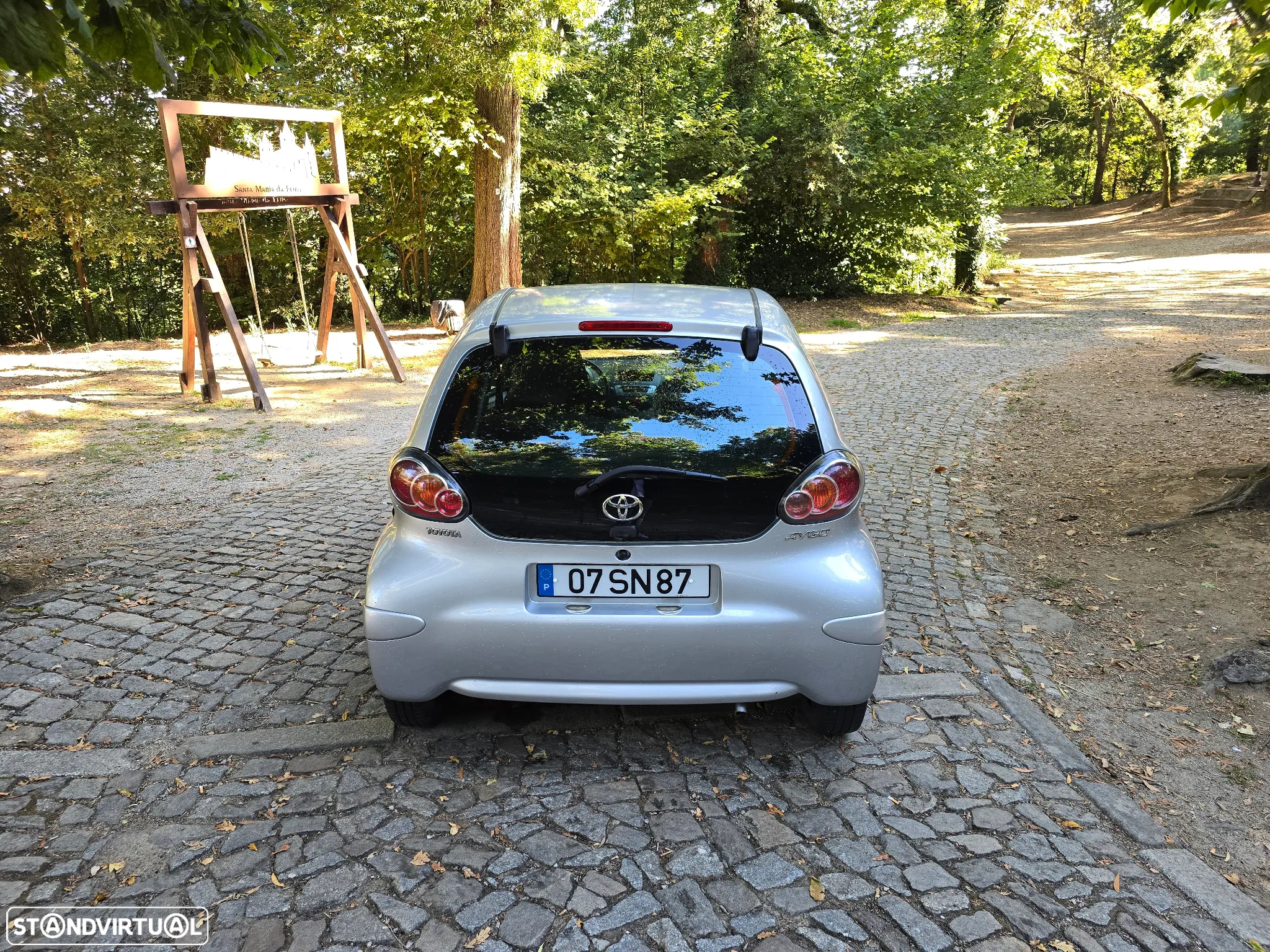 Toyota Aygo 1.0 + AC - 8