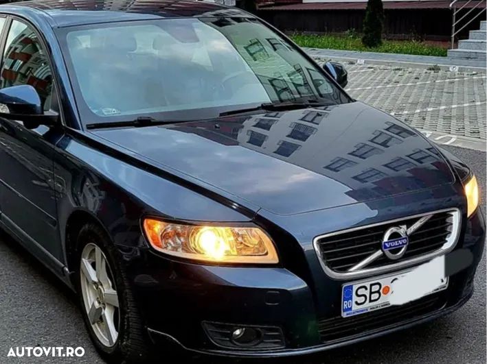Volvo V50 - 2