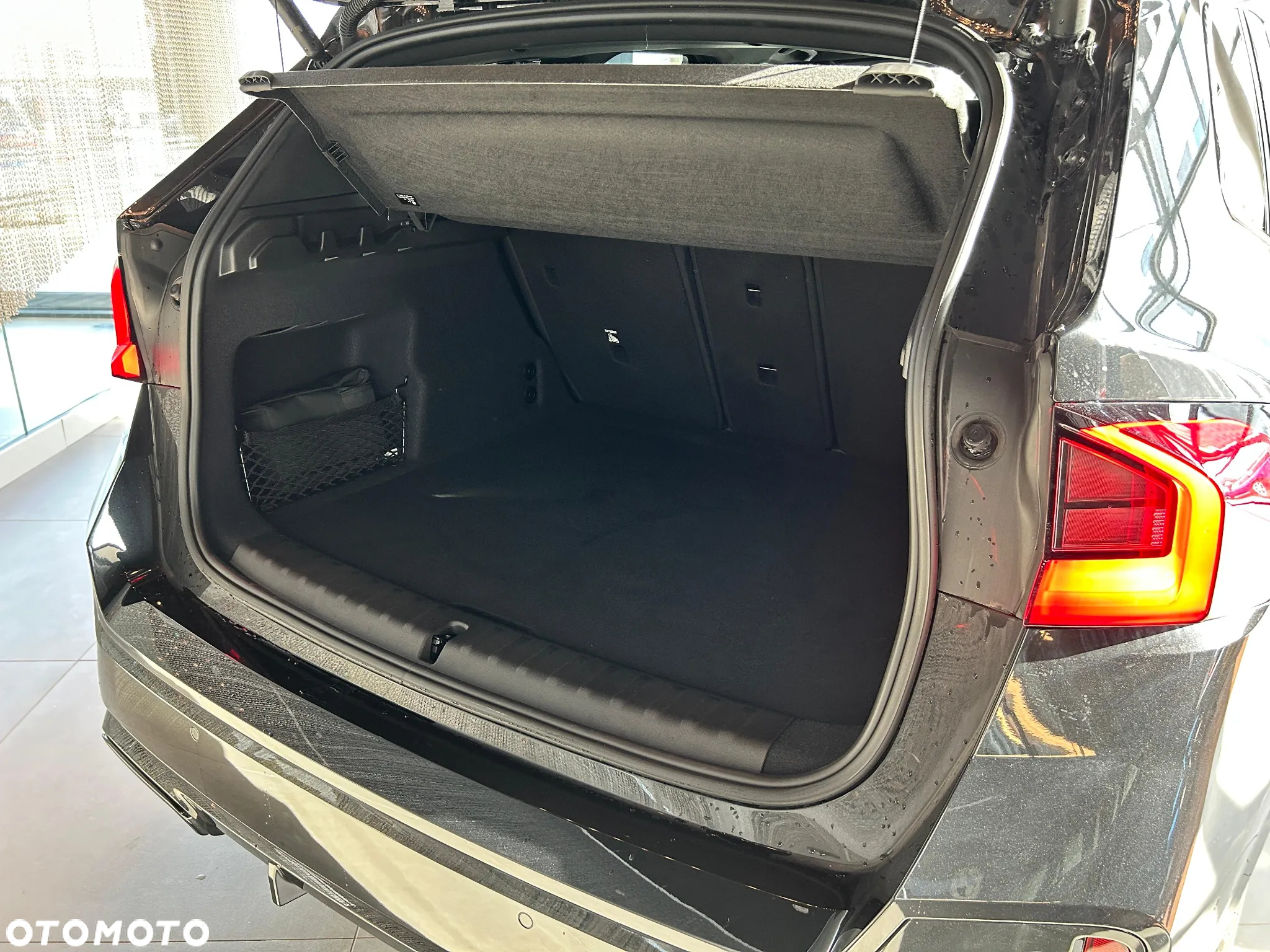 BMW iX1 xDrive30 M Sport - 34