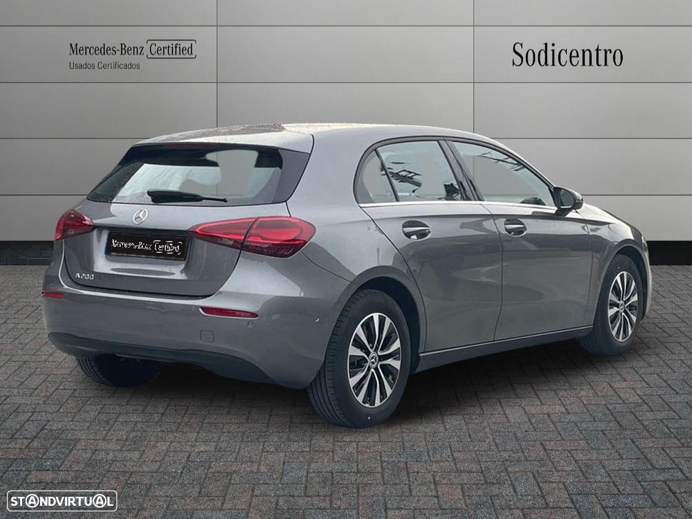 Mercedes-Benz A 200 Standard - 4