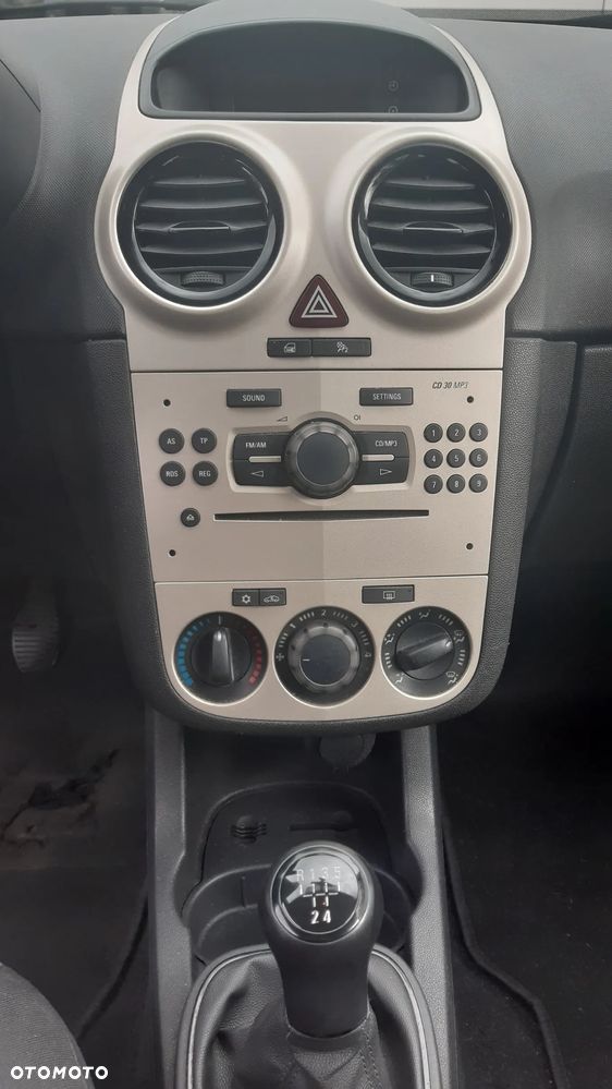 Opel Corsa - 10