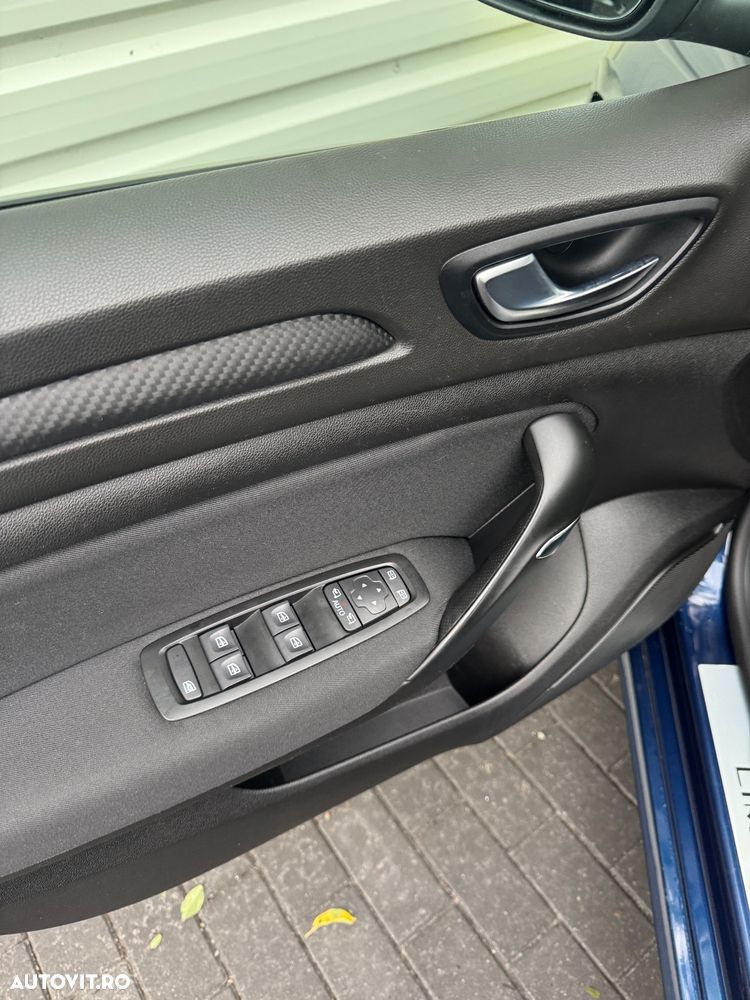 Renault Megane Grandtour TCe 140 GPF LIMITED - 9