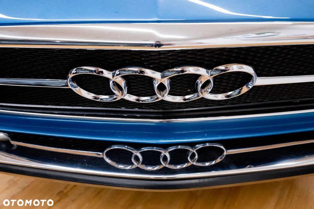 Audi 100 - 12