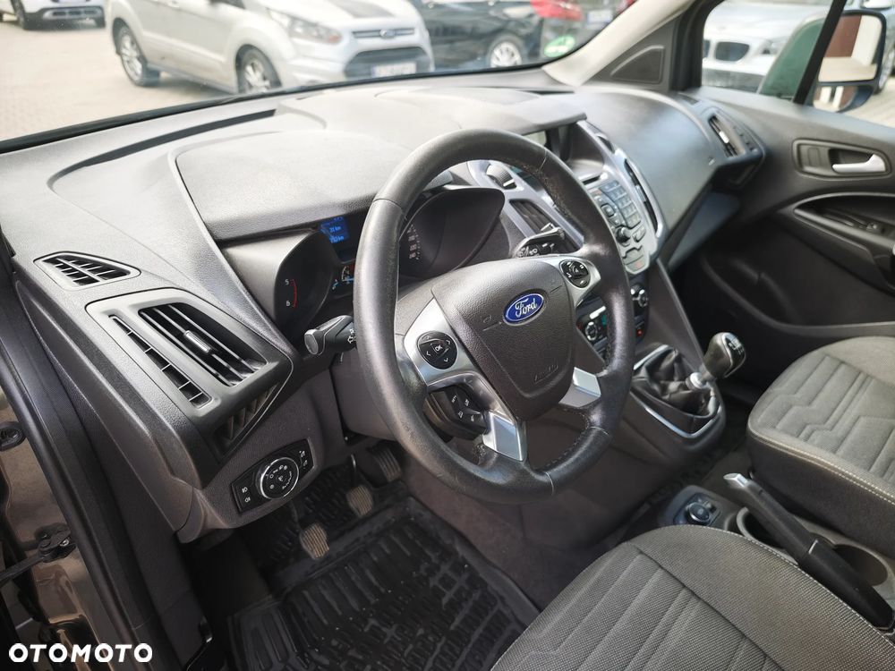 Ford Transit Connect - 30