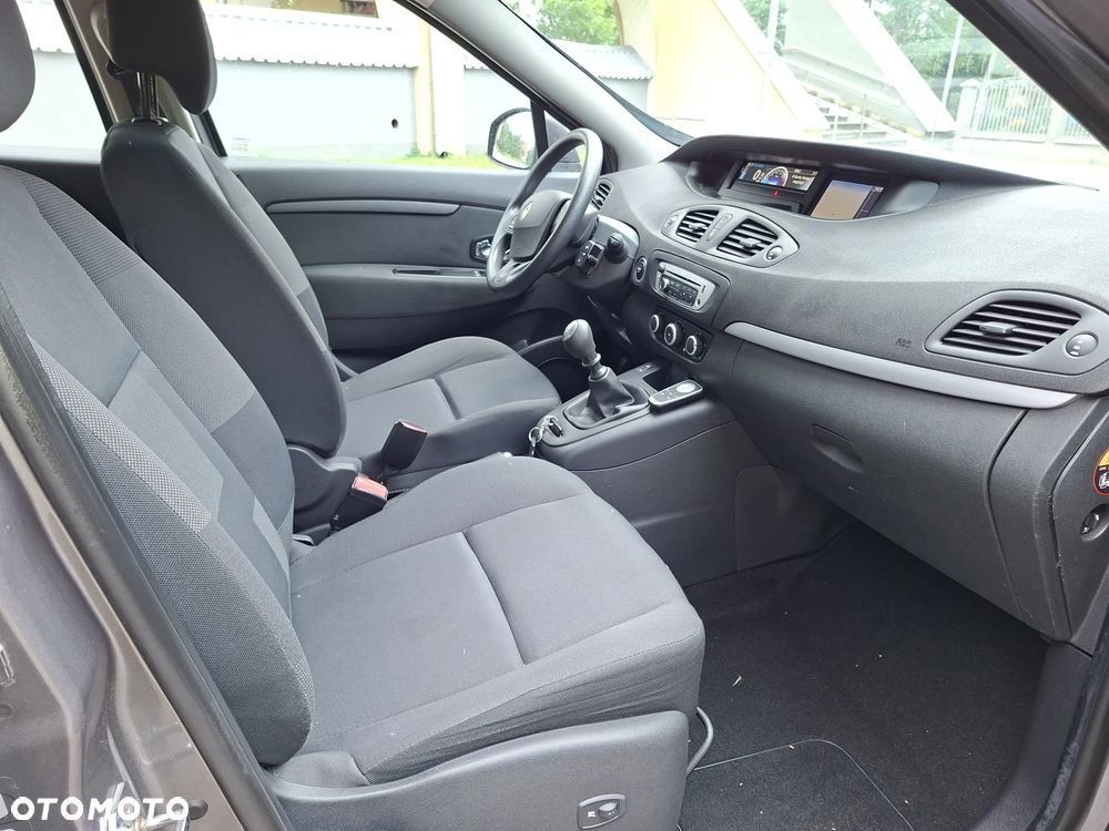 Renault Scenic 1.6 16V TomTom Edition - 23