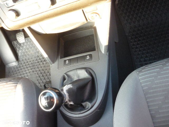Volkswagen Caddy Comfortline - 13