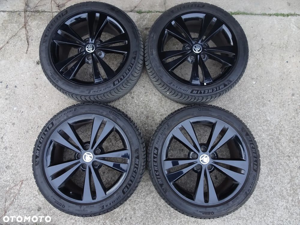 Skoda Octavia 2.0 TSI RS - 23