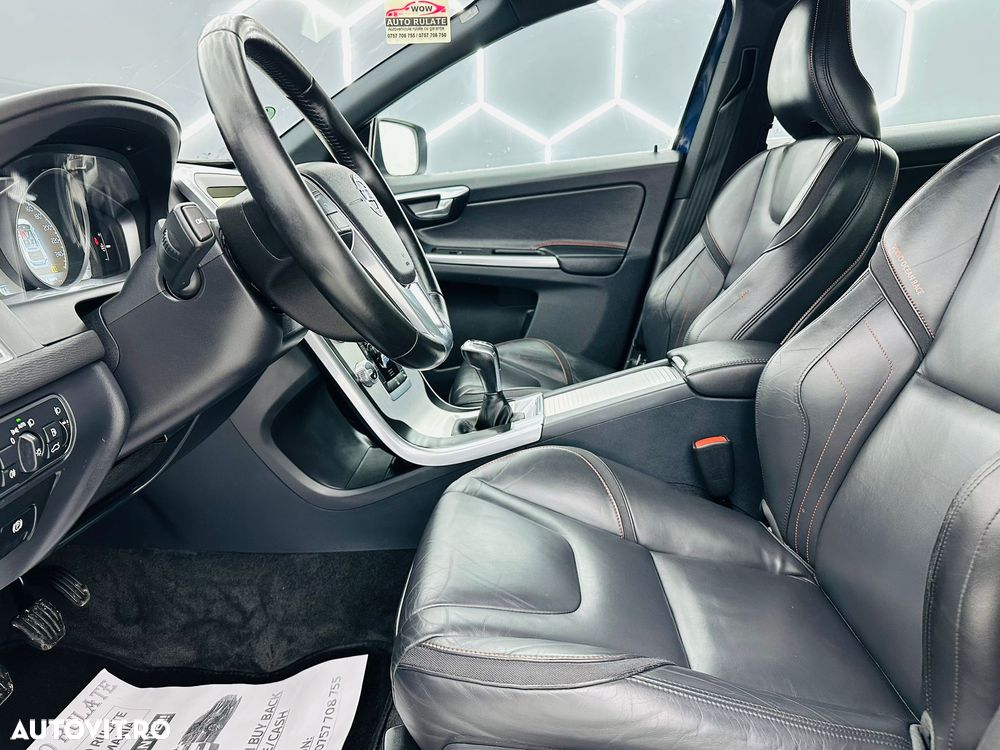 Volvo XC 60 D4 Ocean Race - 12