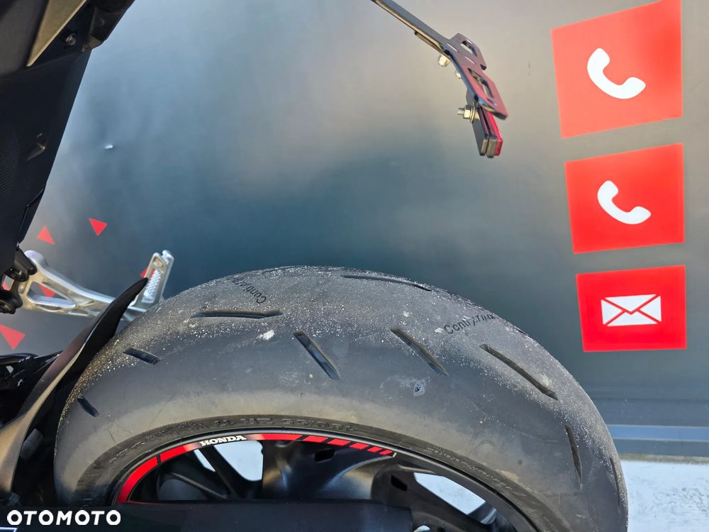 Honda CBR - 8