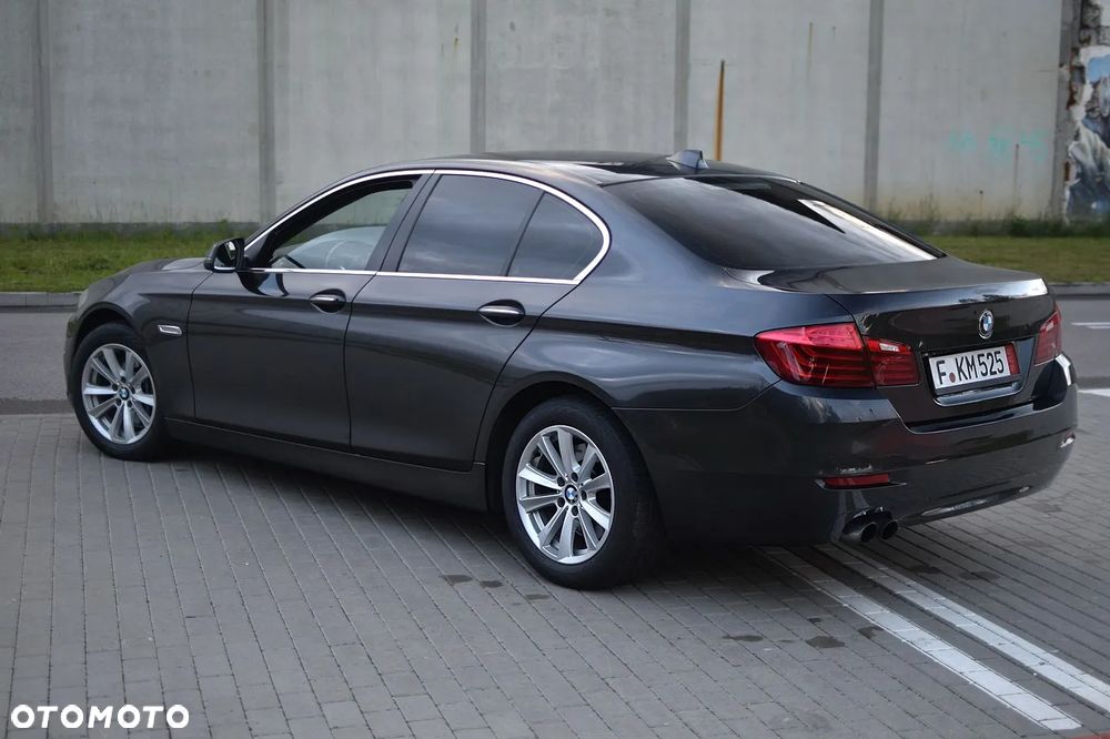 BMW Seria 5 525d Sport-Aut - 6