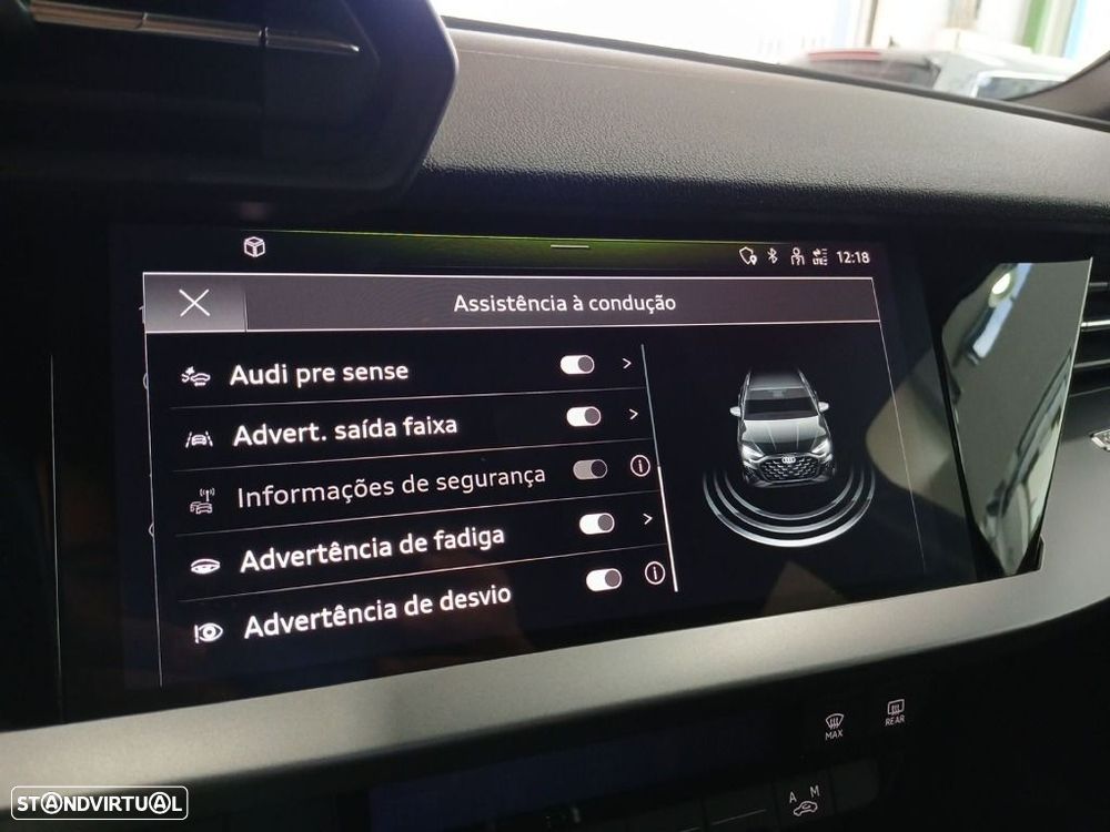 Audi A3 Sportback 30 TDI S line - 29