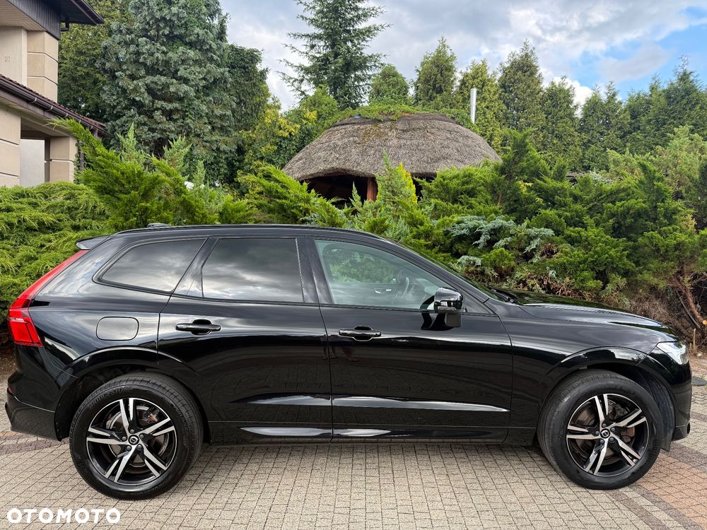 Volvo XC 60 B4 B Plus Dark - 18