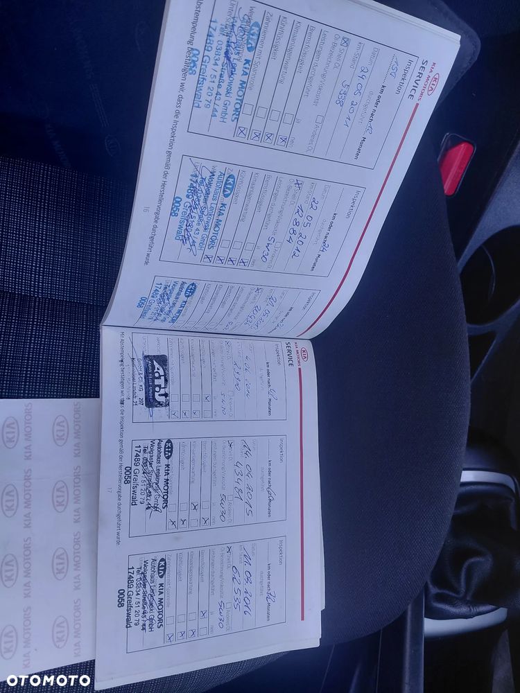 Kia Ceed - 16
