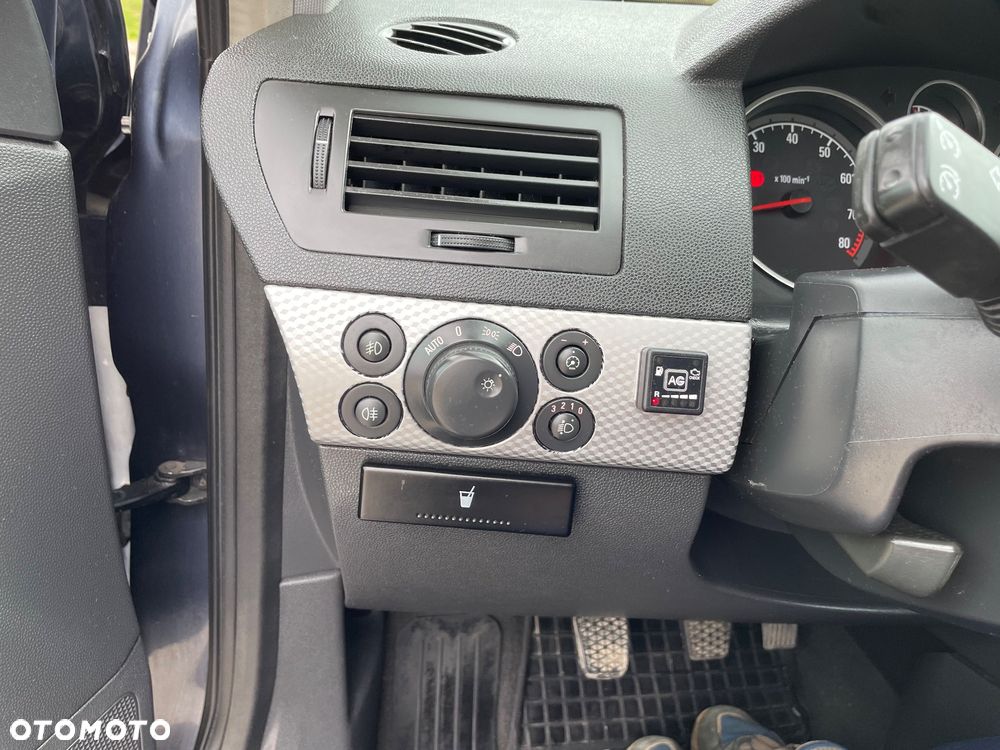 Opel Astra 1.8 Selection - 30