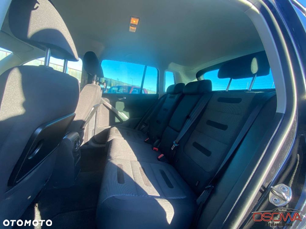Volkswagen Tiguan - 35