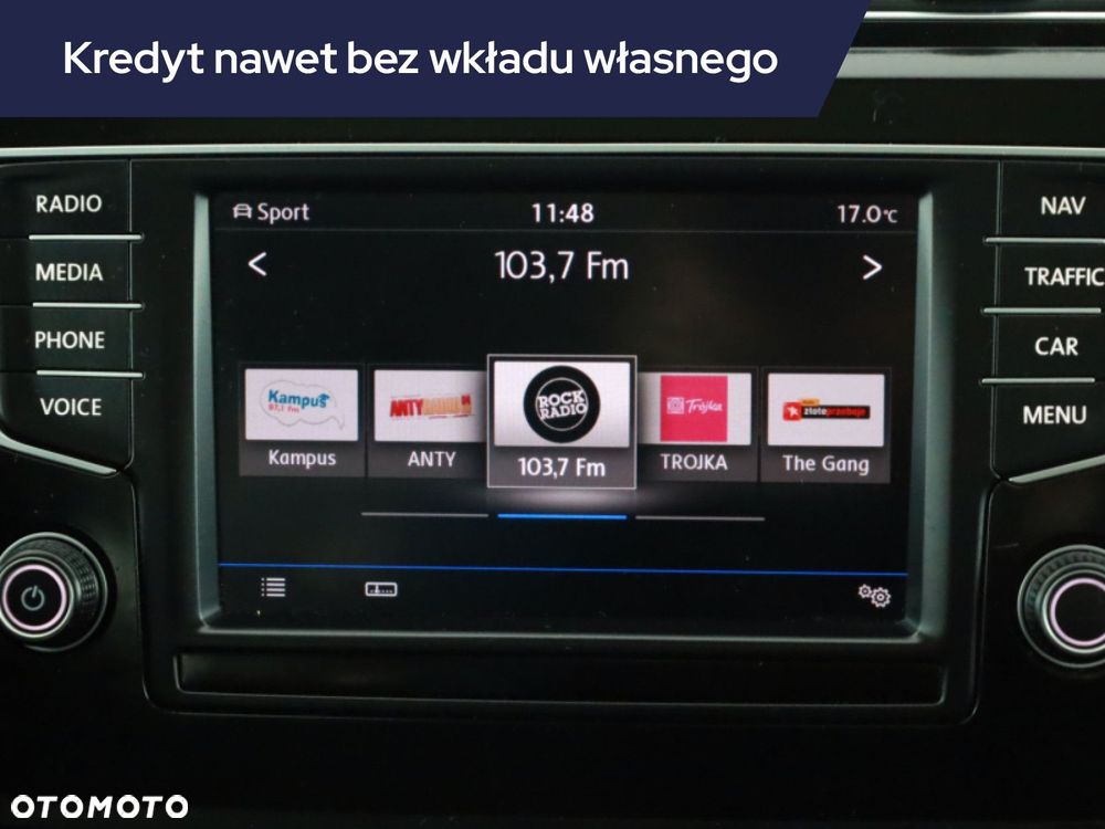 Volkswagen Touran - 11