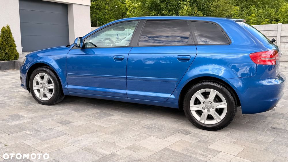 Audi A3 Sportback 1.6 Ambiente - 29