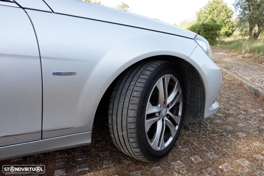 Mercedes-Benz C 220 Station CDI DPF (BlueEFFICIENCY) Avantgarde - 9