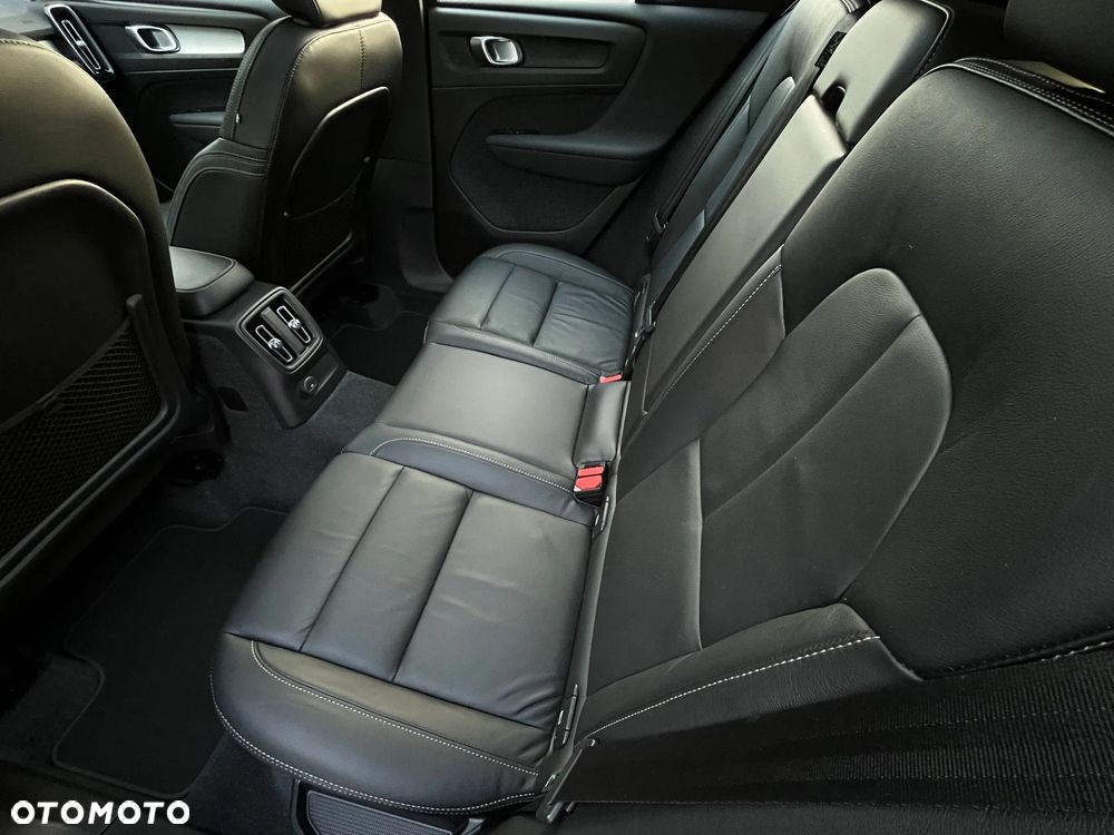 Volvo XC 40 - 20