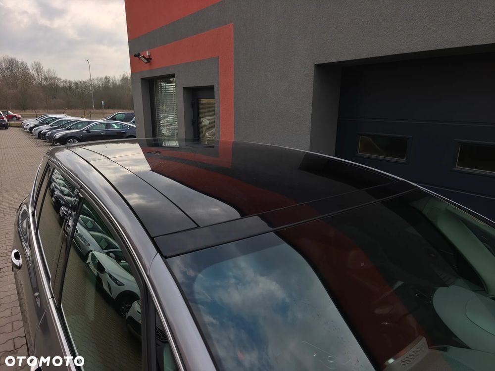 Renault Espace 1.6 dCi Energy Initiale Paris EDC - 25