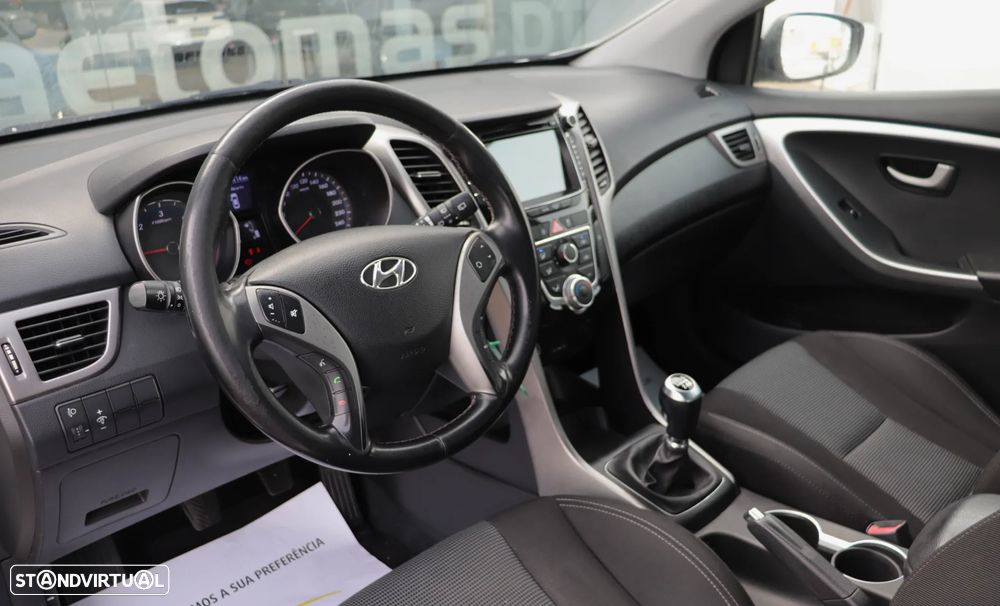 Hyundai i30 1.6 CRDI Blue Comfort - 11