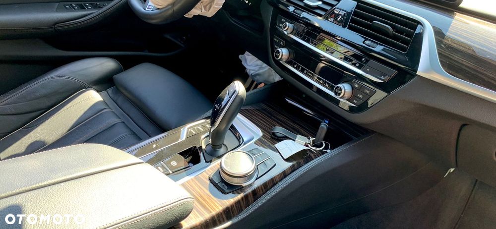 BMW Seria 5 530d - 8