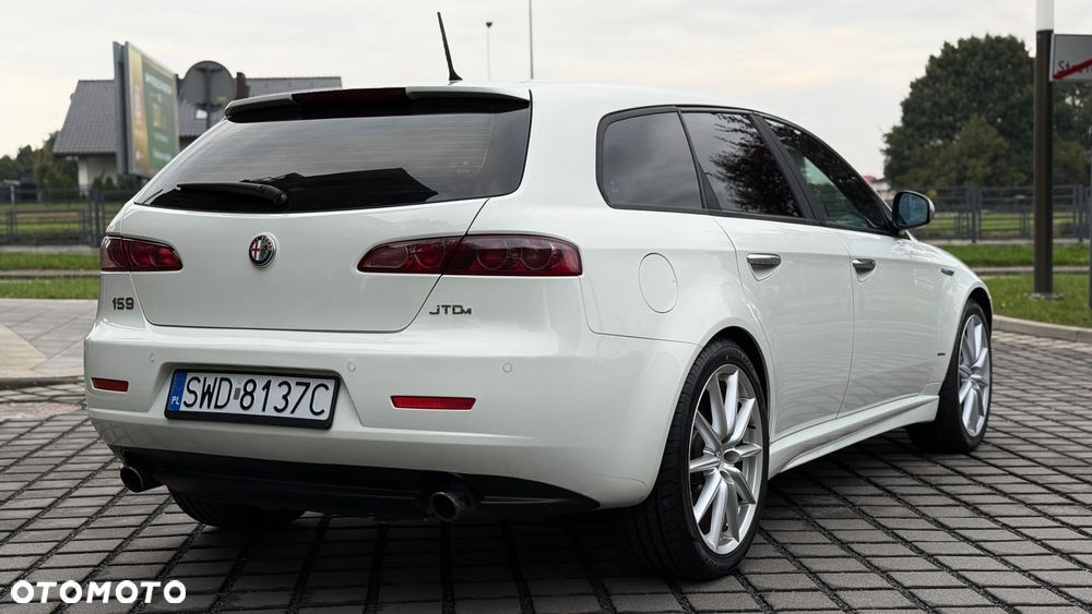 Alfa Romeo 159 1.9 JTDM 16V DPF ti - 11