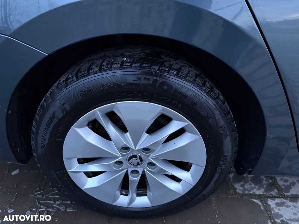 Skoda Octavia 2.0 TDI DSG Ambition - 21