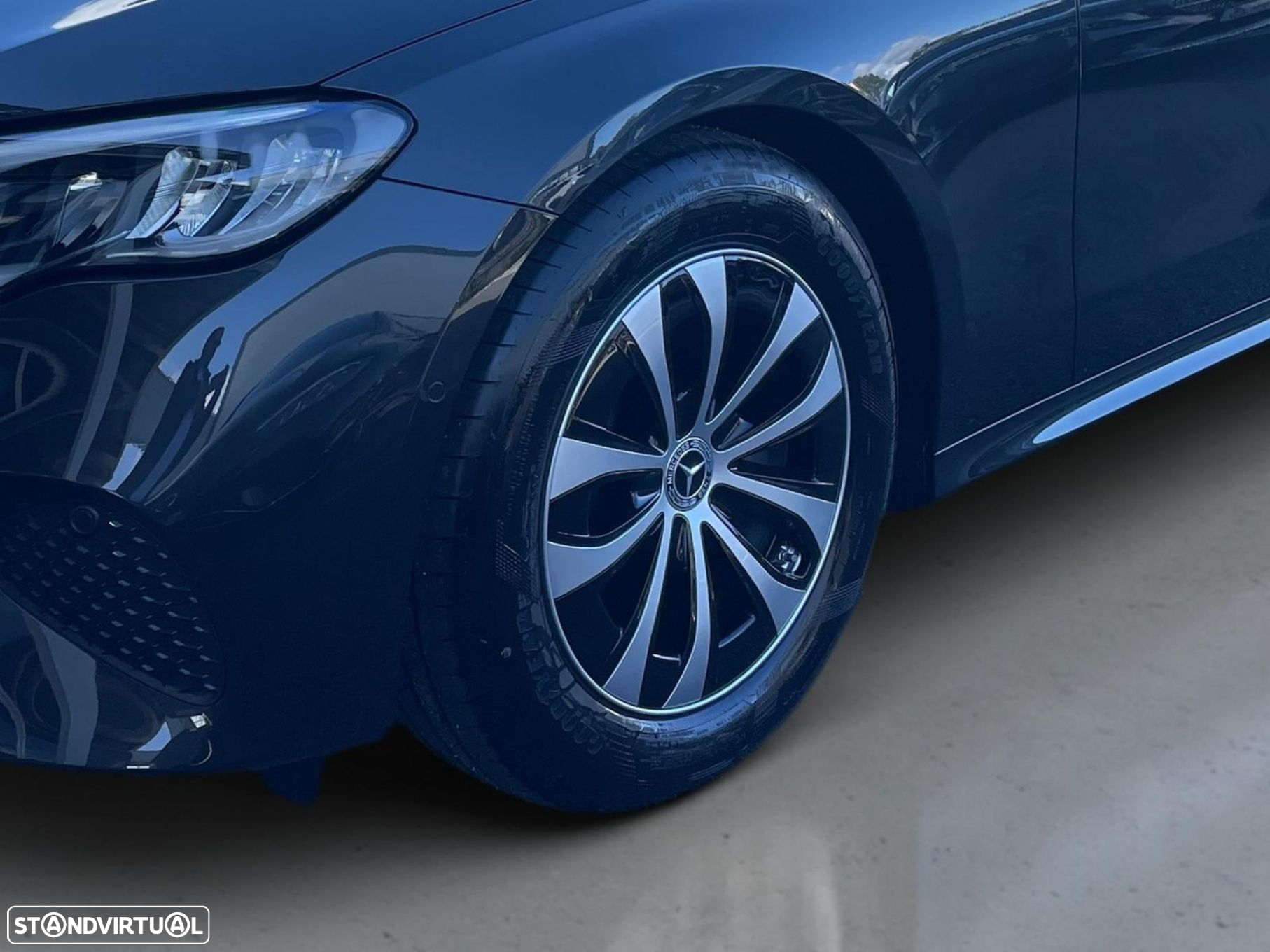 Mercedes-Benz E 200 - 2