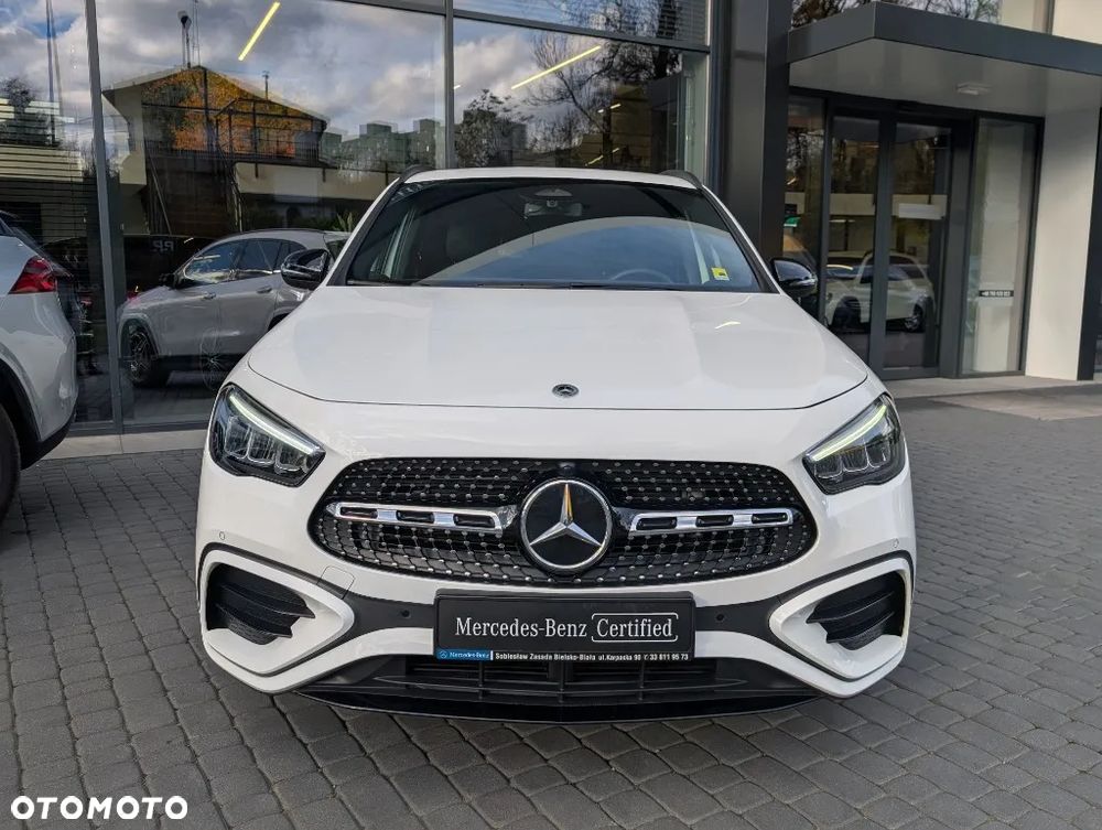 Mercedes-Benz GLA 200 AMG Line - 3