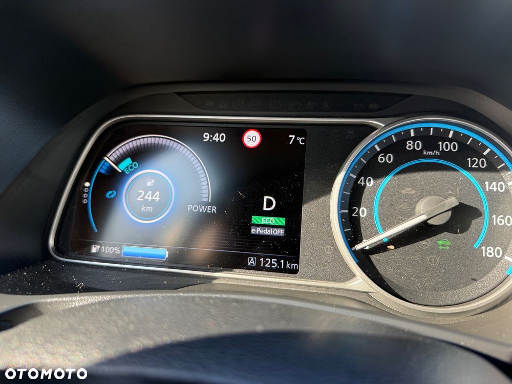 Nissan Leaf 40kWh N-Connecta - 26