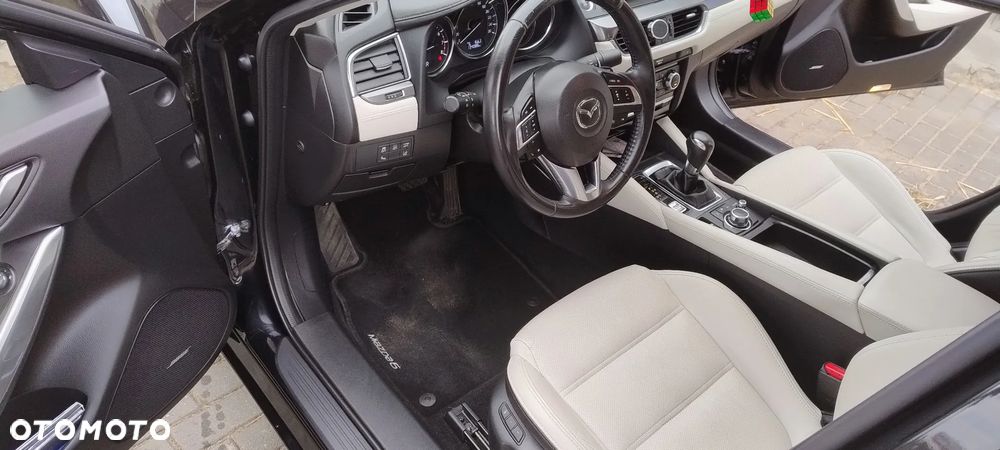 Mazda 6 - 12