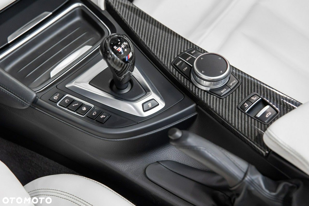 BMW M4 - 35