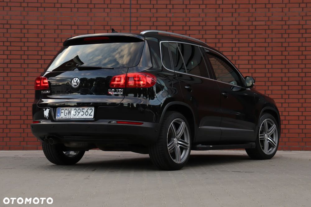 Volkswagen Tiguan 2.0 TDI SCR BlueMotion Technology Lounge Sport & Style - 12