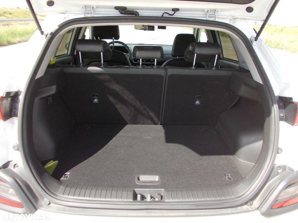 Hyundai KONA - 9