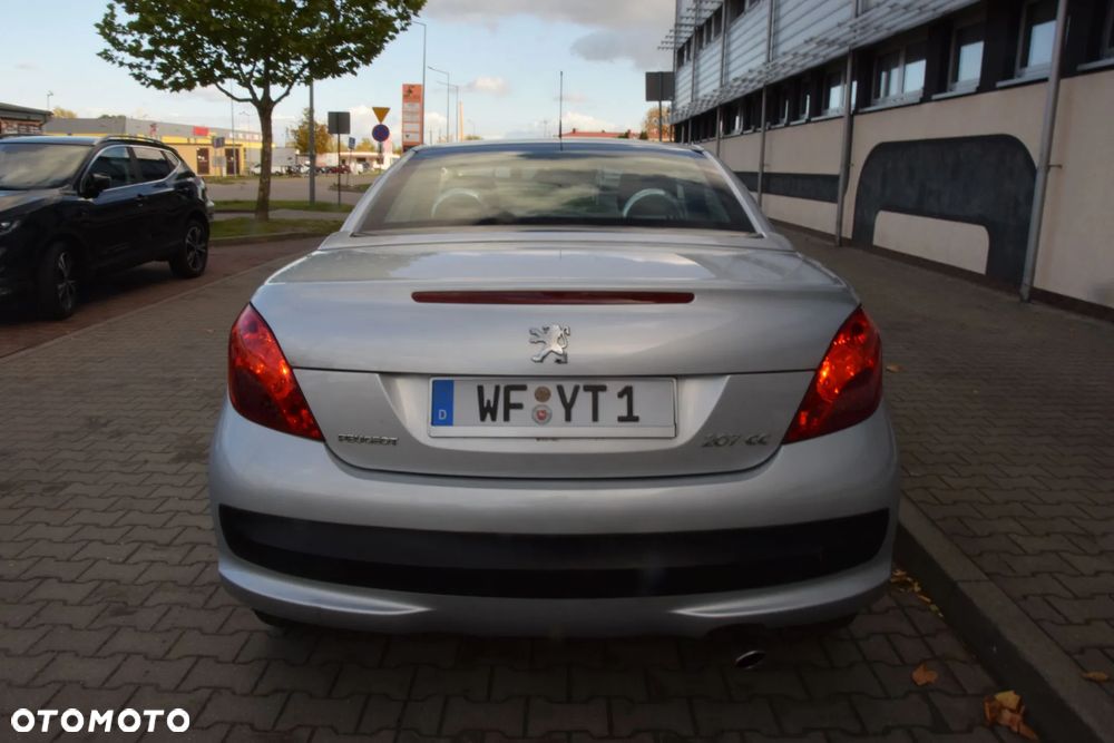 Peugeot 207 - 22