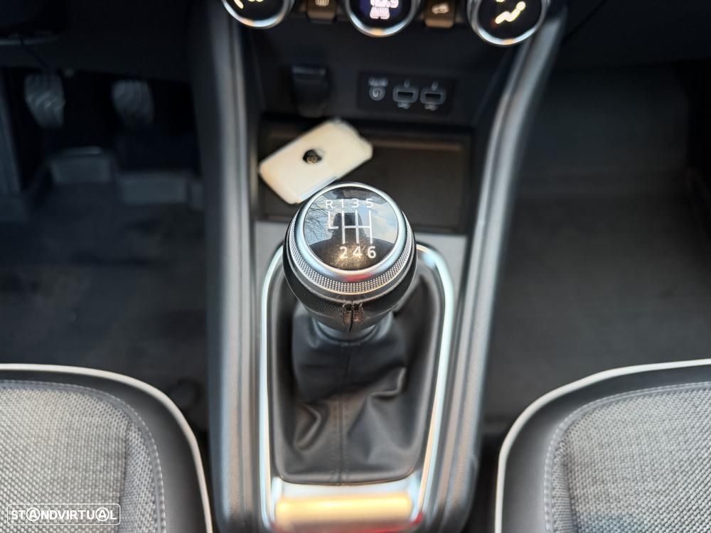 Renault Captur 1.3 TCe Exclusive - 27