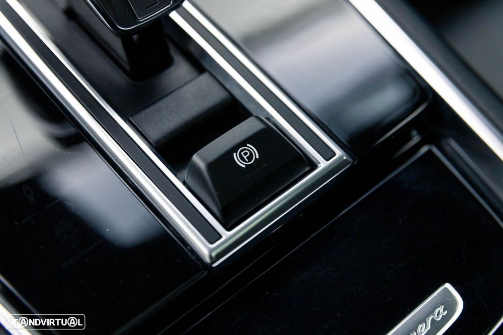 Porsche Panamera Sport Turismo 4 E-Hybrid Platinum Edition - 57