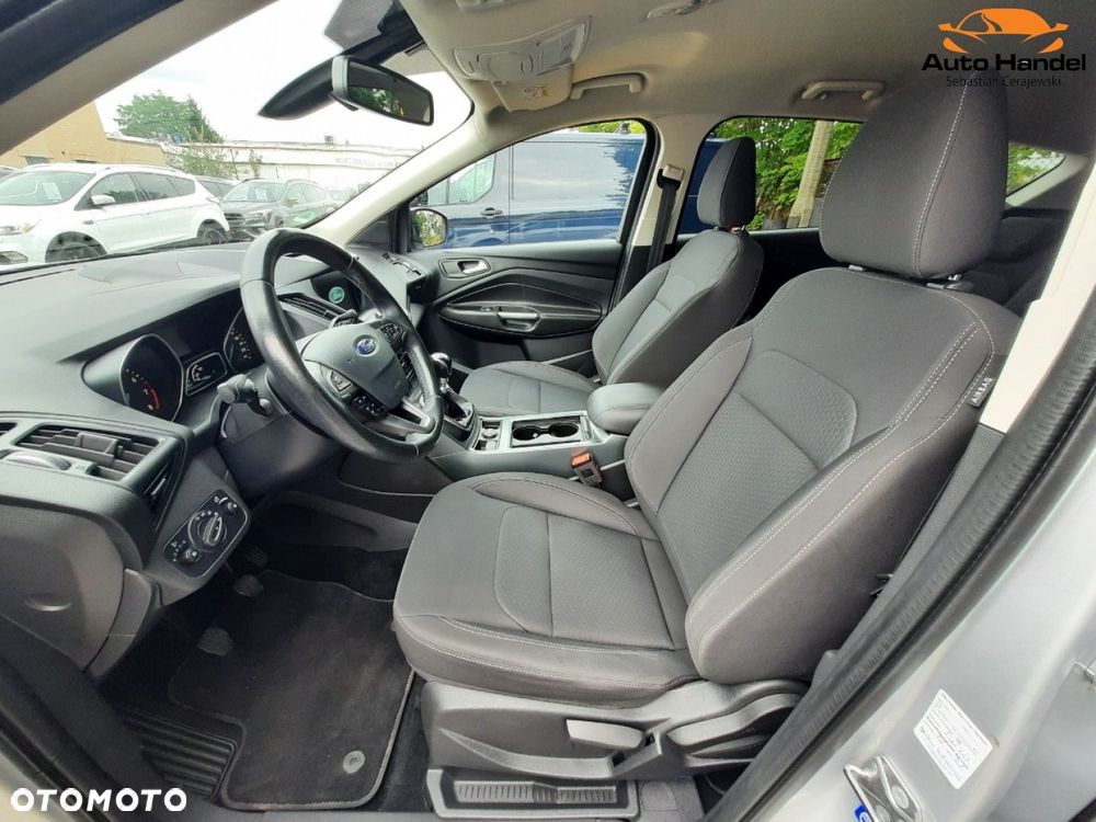 Ford Kuga 1.5 EcoBoost 2x4 Titanium - 40