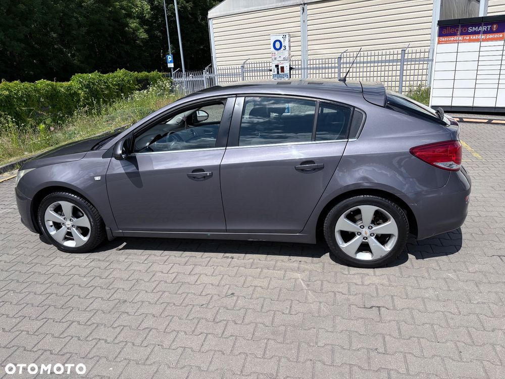 Chevrolet Cruze 1.8 LTZ+ - 6