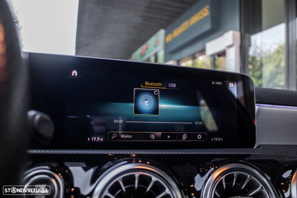 Mercedes-Benz A 180 d AMG Line Aut. - 42