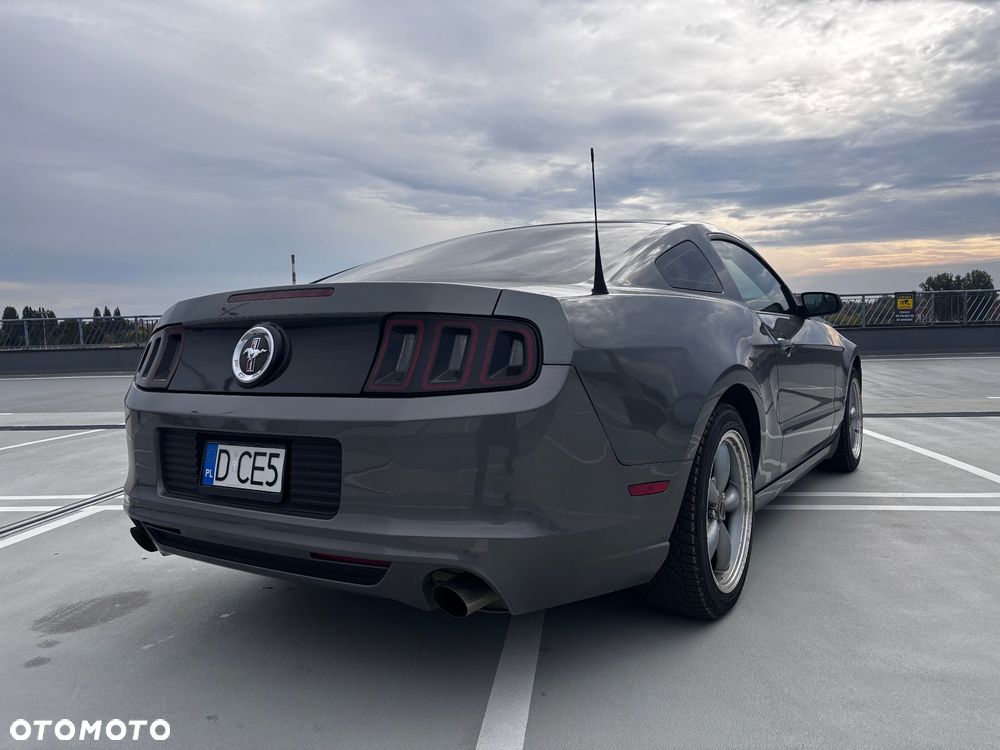 Ford Mustang - 7