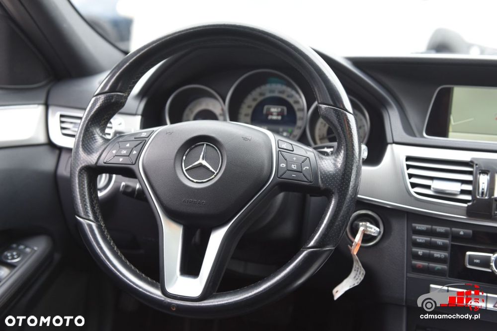 Mercedes-Benz Klasa E - 24