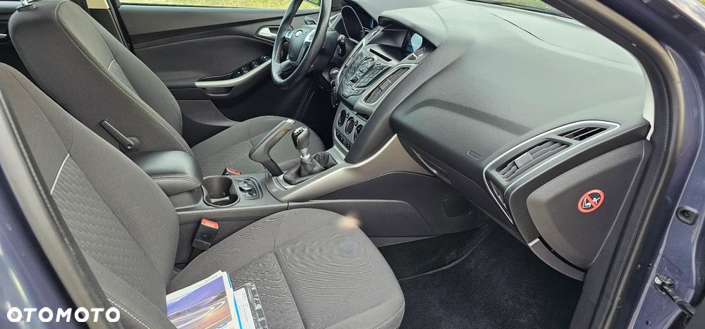Ford Focus - 8
