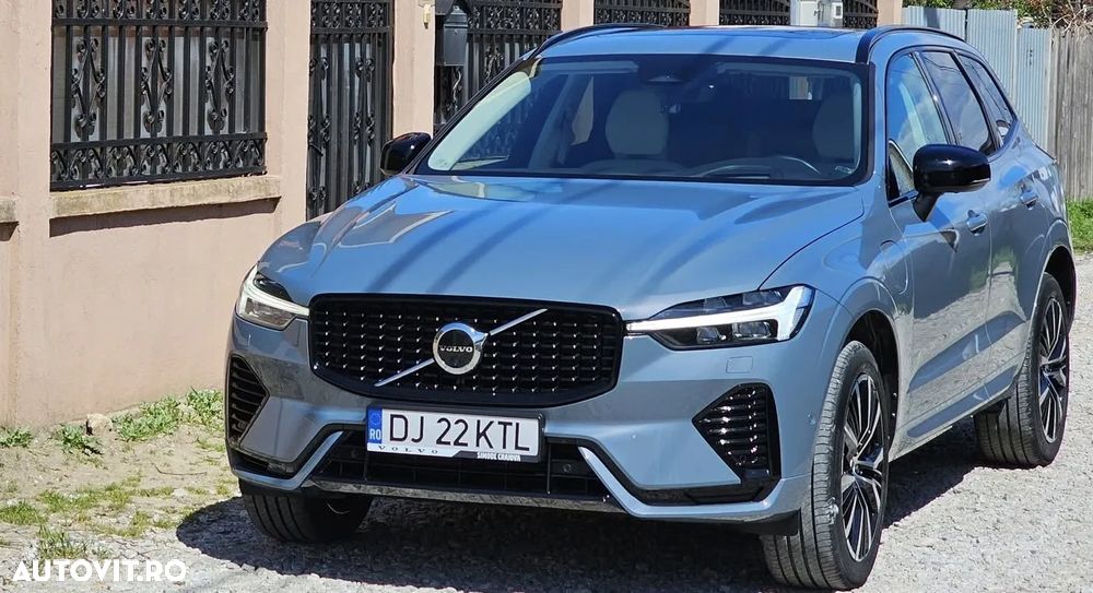 Volvo XC 60 Recharge T8 AWD AT Ultimate Dark - 1