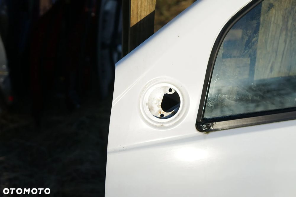 Drzwi przód przednie lewe Dacia Duster I - 2