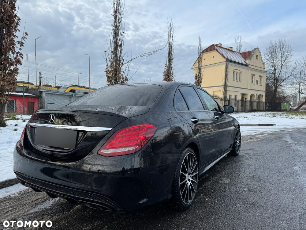 Mercedes-Benz Klasa C AMG 43 4-Matic - 4
