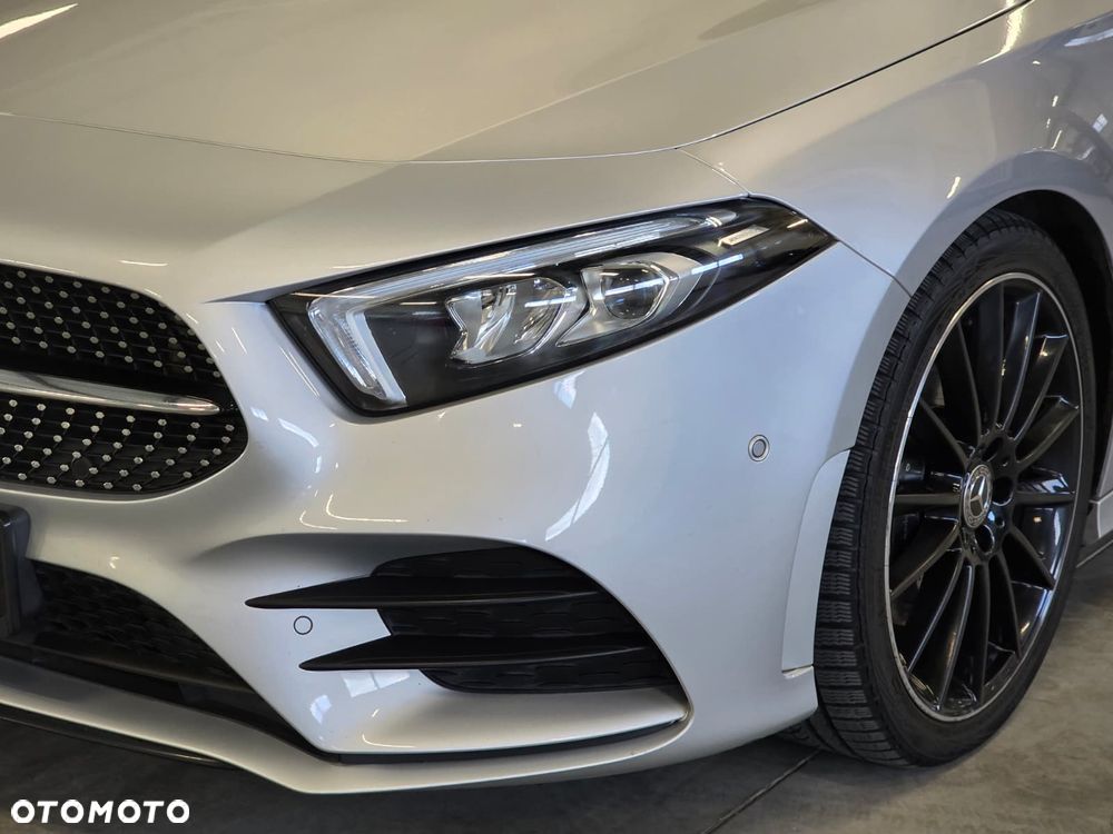 Mercedes-Benz Klasa A 220 4-Matic AMG Line 7G-DCT - 12