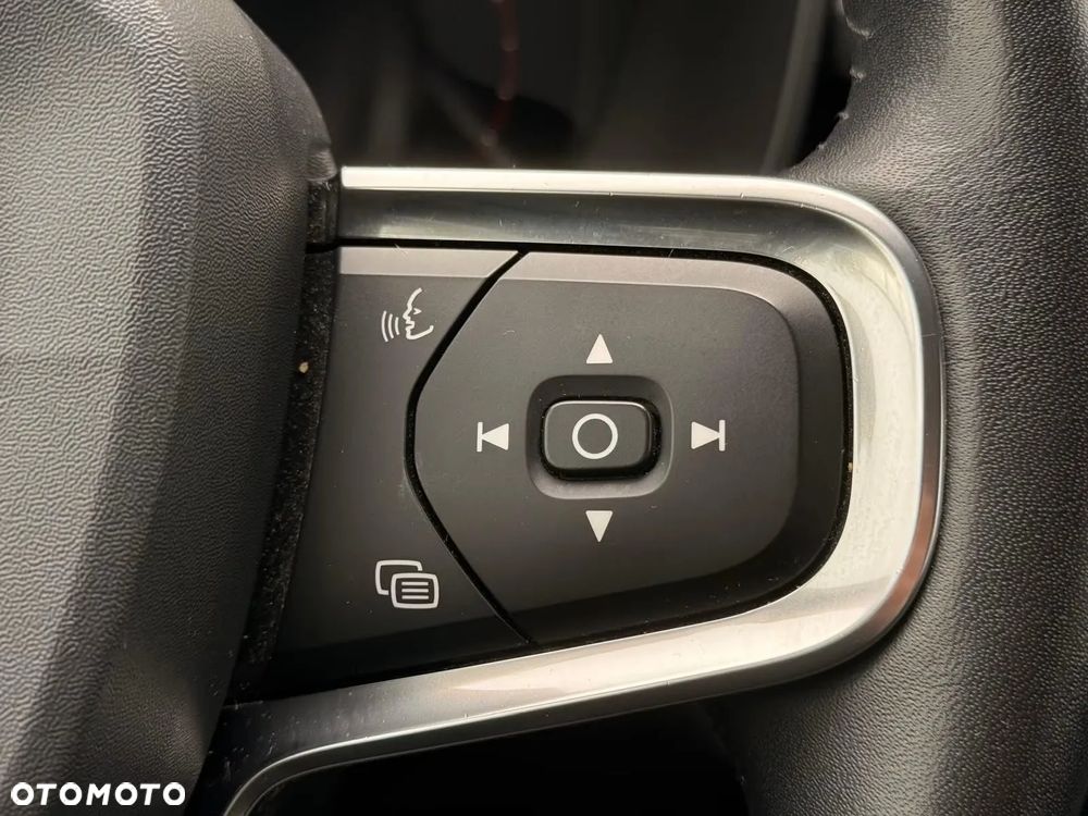 Volvo XC 40 T3 Inscription - 16